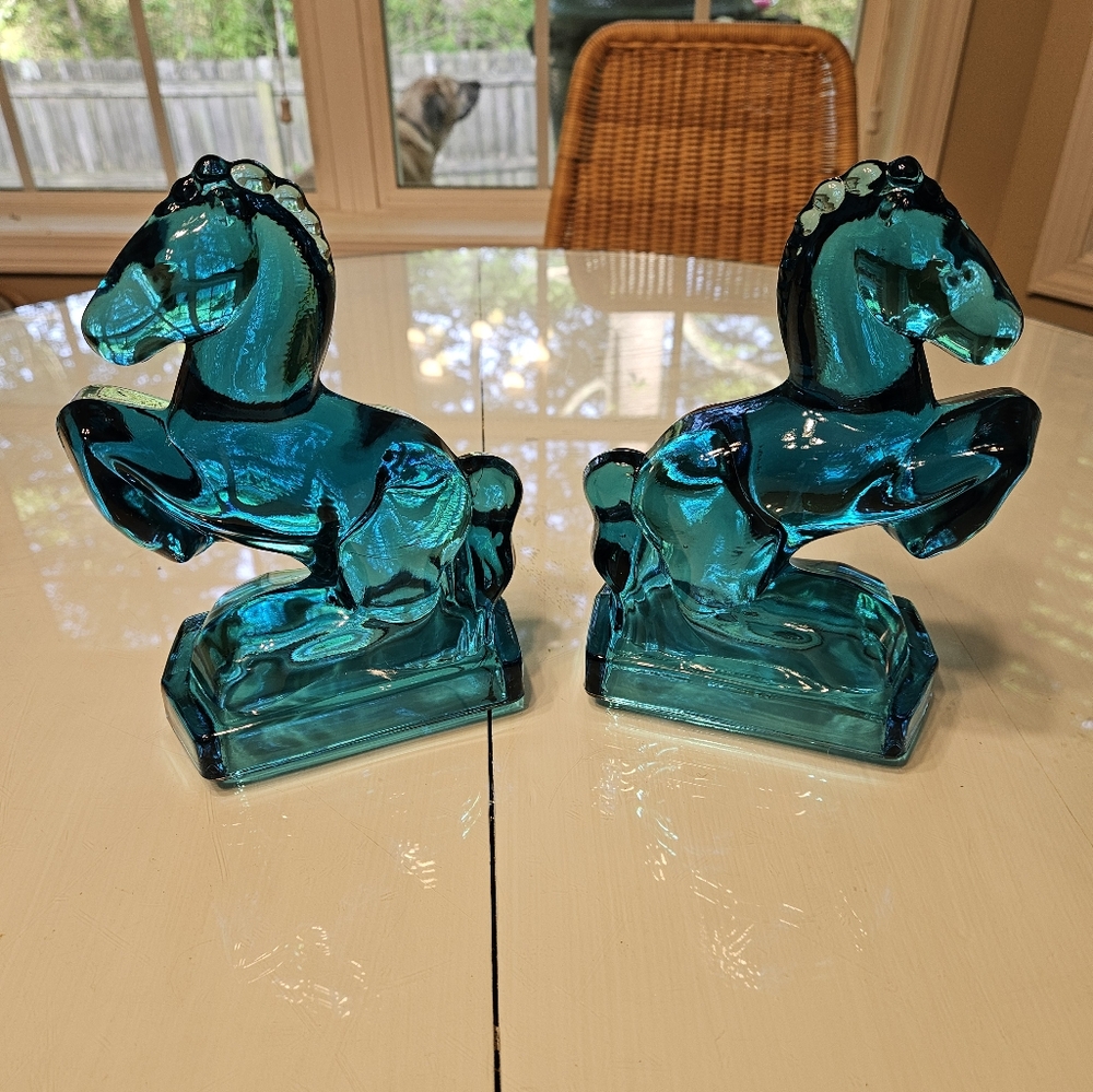 Vintage L E Smith Blue glass horse bookends Mid Century. - Picture 2 of 8